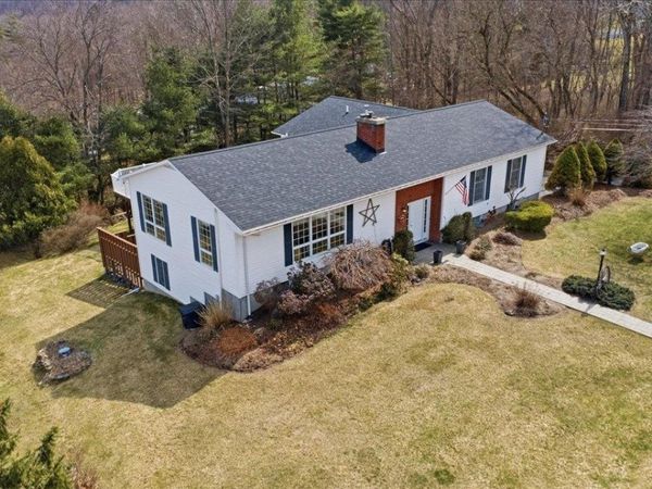 4 Stonehedge Drive, Bennington, VT 05201