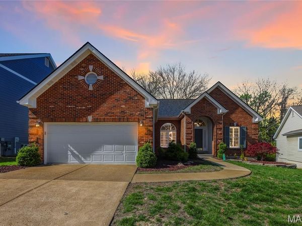 845 Wellesley Place Drive, Chesterfield, MO 63017