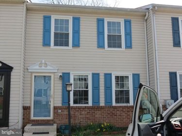 21 RED BARBERRY DRIVE, ETTERS, PA 17319