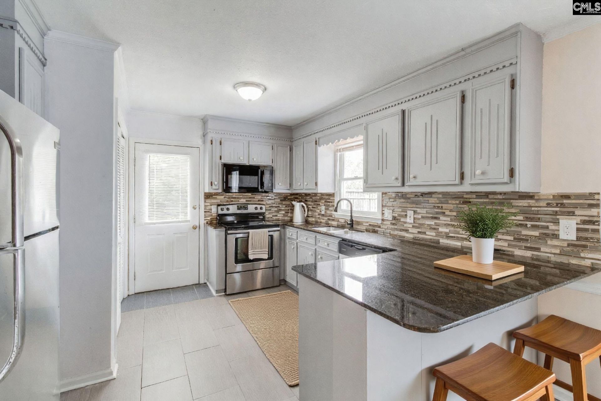 104 Tamwood Lane  Photo 12