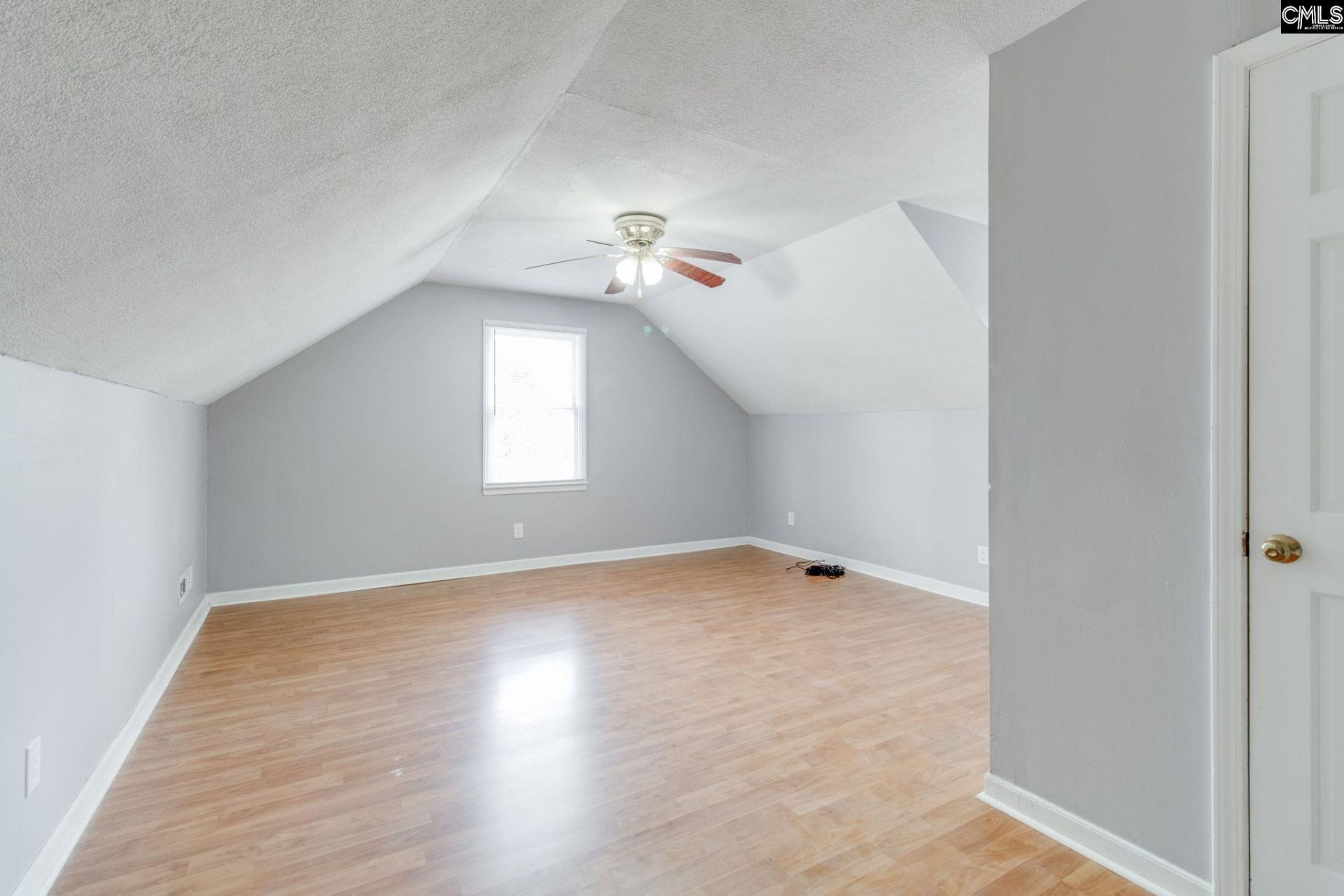 104 Tamwood Lane  Photo 32