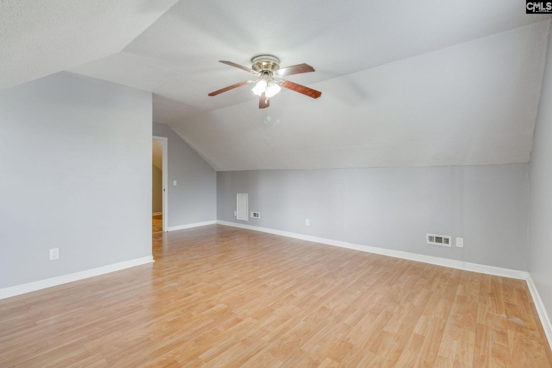 104 Tamwood Lane  Photo 33