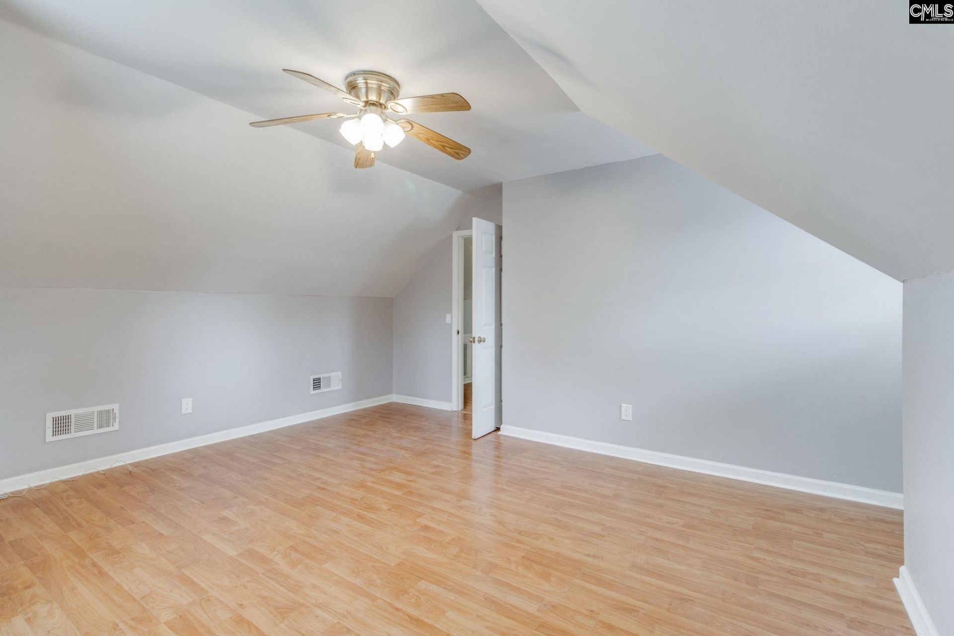 104 Tamwood Lane  Photo 36