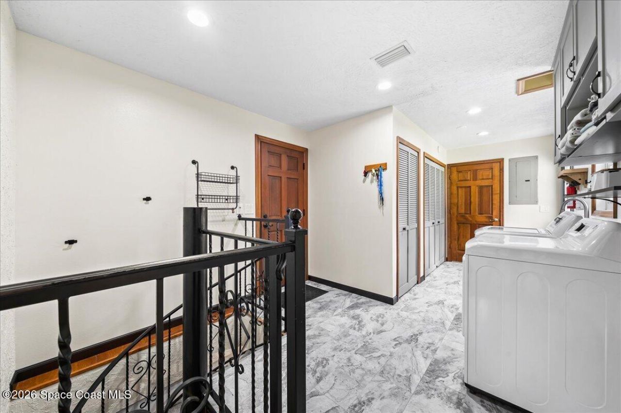 1335 S Carpenter Road, Titusville, FL 32796 Photo