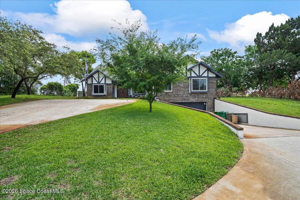 1335 S Carpenter Road, Titusville, FL 32796 Photo