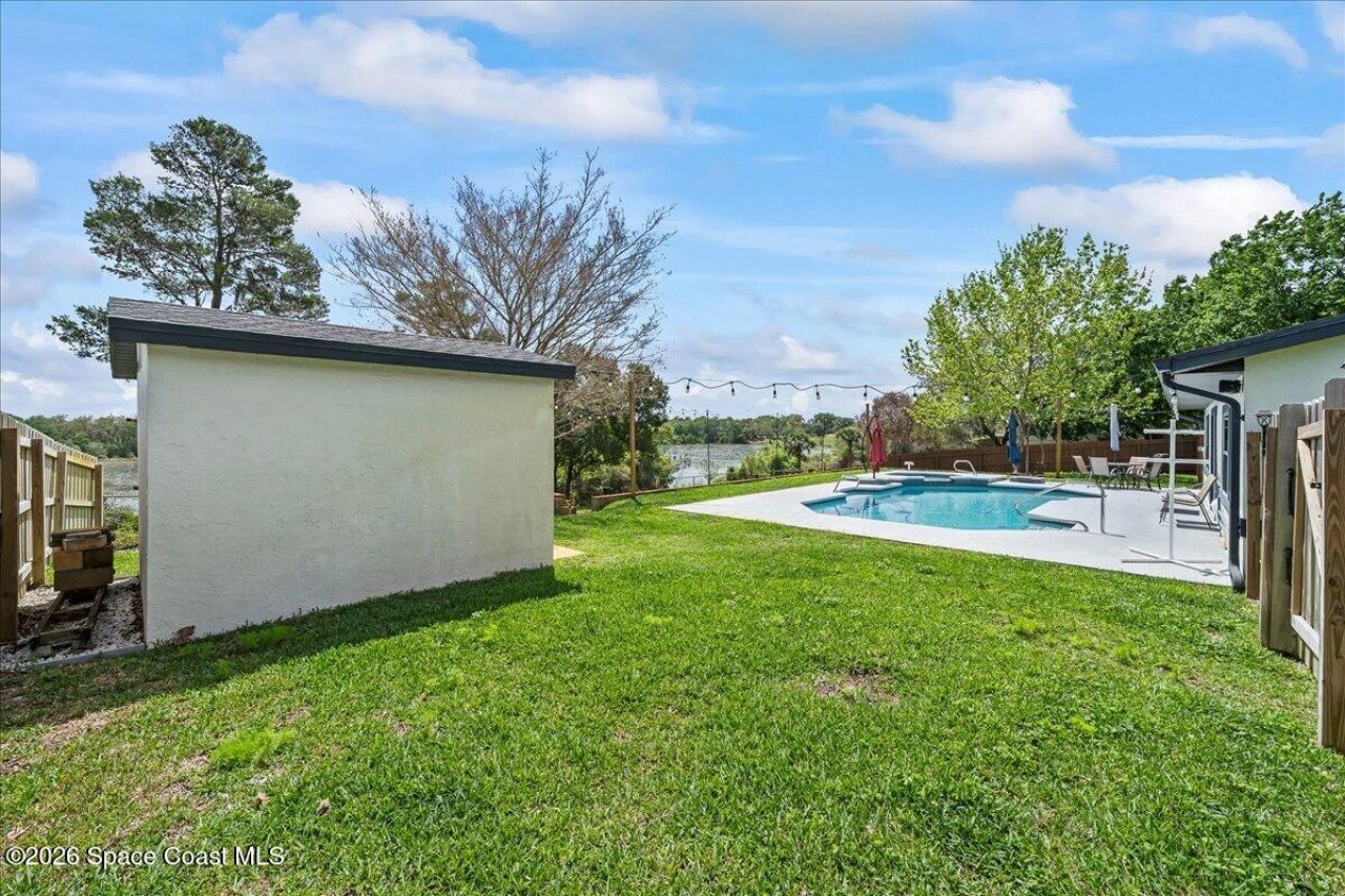 1335 S Carpenter Road, Titusville, FL 32796 Photo