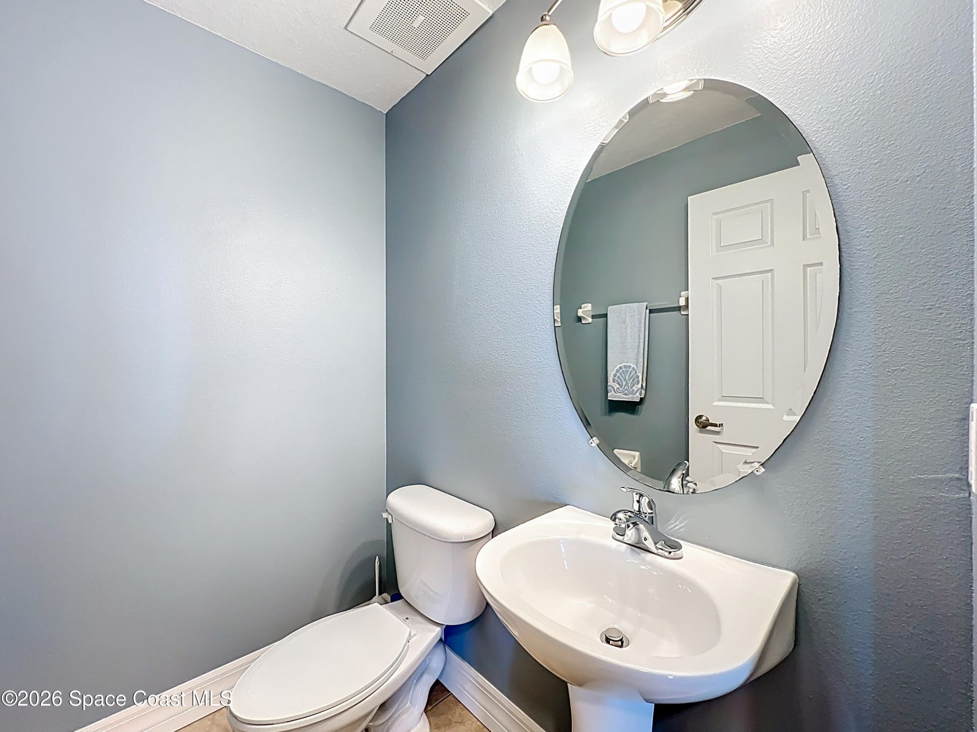 110 Warsteiner Way , Unit 301, Melbourne Beach, FL 32951 Photo