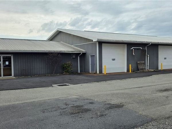 2473 N Center Avenue, Somerset, PA 15501