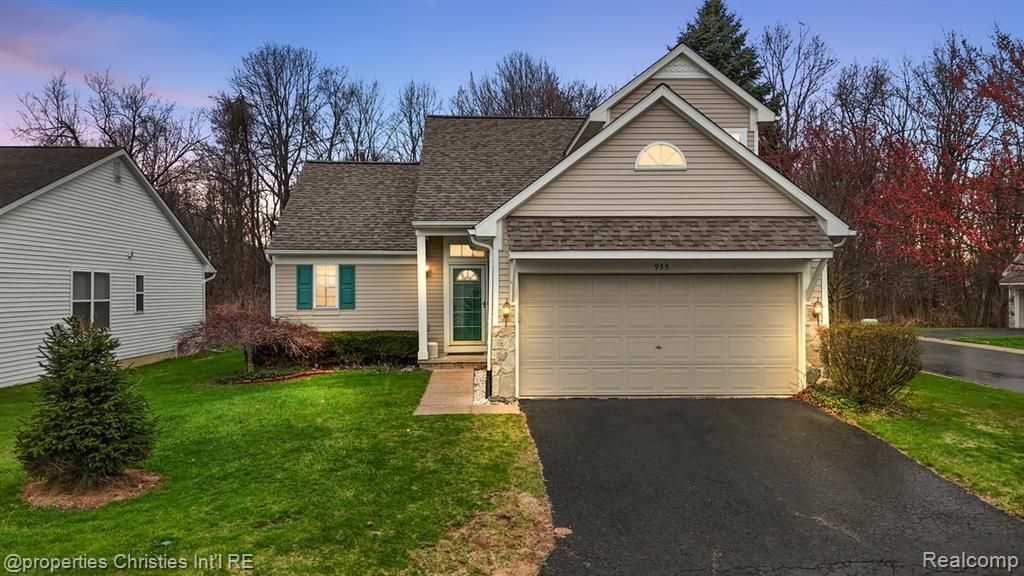 955 Rikki Ann, Wixom, MI 48393 Main Photo