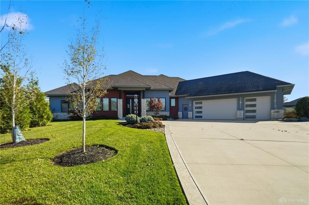 1864 Tossing Mane Court, Centerville, OH 45458 Main Photo