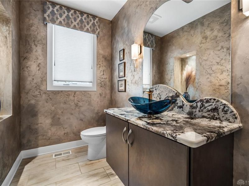 1864 Tossing Mane Court, Centerville, OH 45458 Photo 19