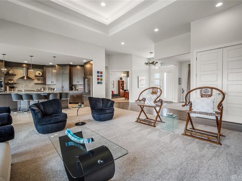 1864 Tossing Mane Court, Centerville, OH 45458 Photo 3