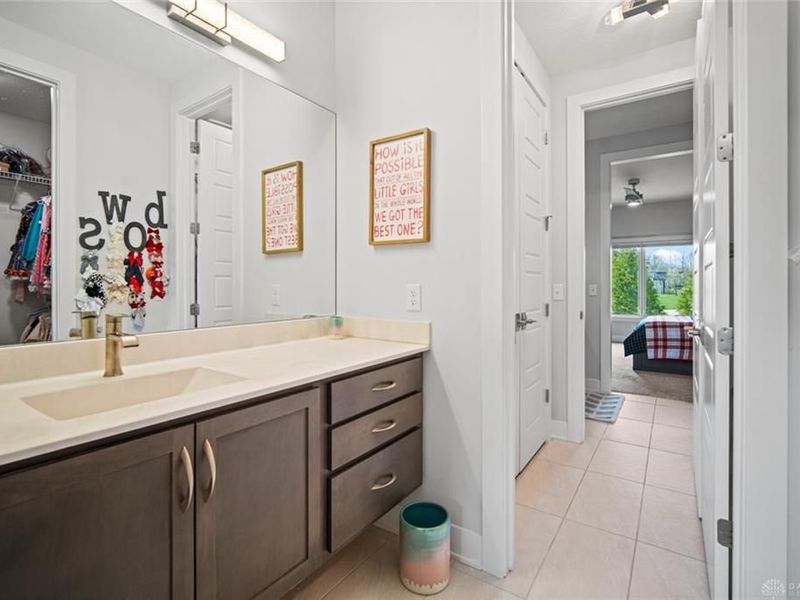 1864 Tossing Mane Court, Centerville, OH 45458 Photo 35