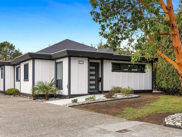 2297 Covington Pl , Saanich, BC V8N 5R1