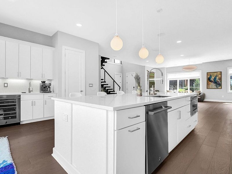 2867 Katmai Drive, Columbus, OH 43228 Photo 9