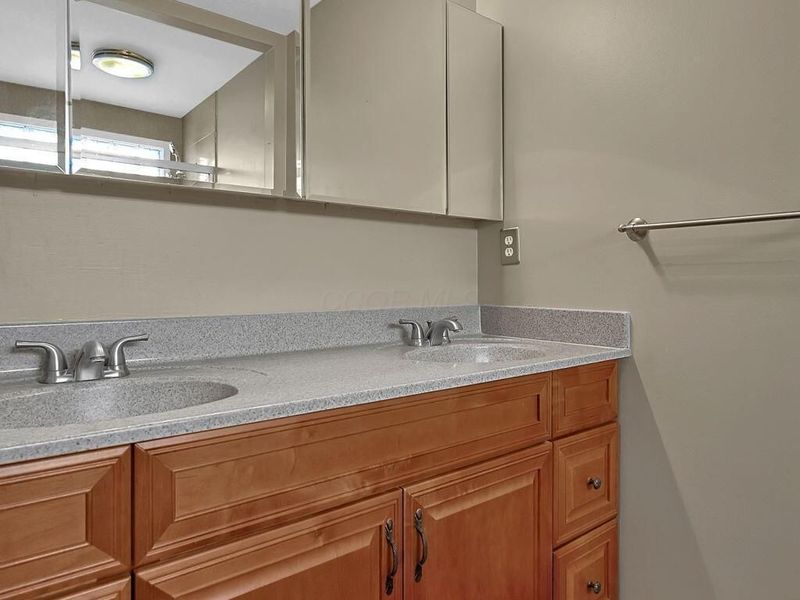 1177 Coventry Circle , Lancaster, OH 43130 Photo 17