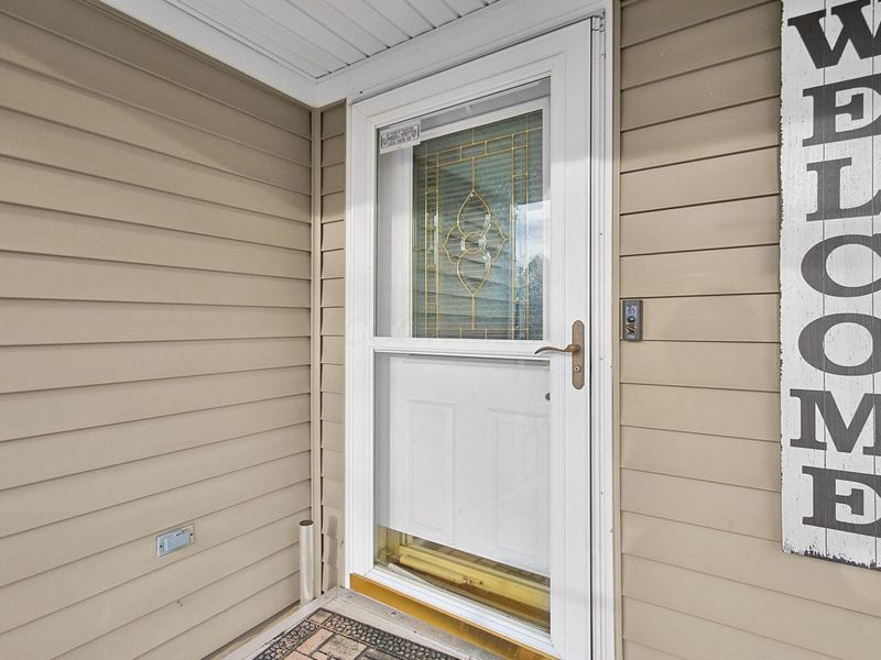 1177 Coventry Circle , Lancaster, OH 43130 Photo 2