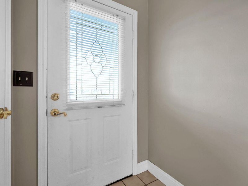 1177 Coventry Circle , Lancaster, OH 43130 Photo 9