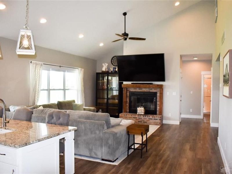 64 Schell Road, Chester Township, OH 45177 Photo 10