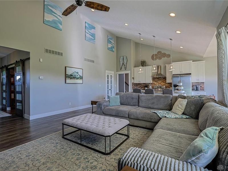 64 Schell Road, Chester Township, OH 45177 Photo 9