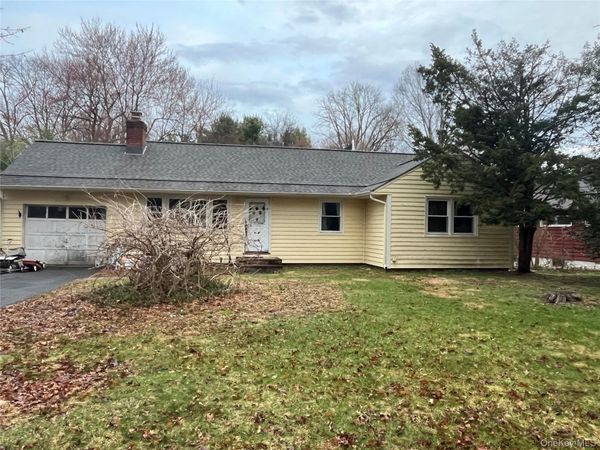 9 Sherwood Drive , Poughkeepsie, NY 12603