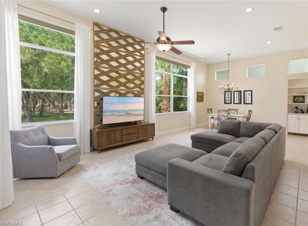 355 14th Ave Ne, Naples, FL 34120 Photo