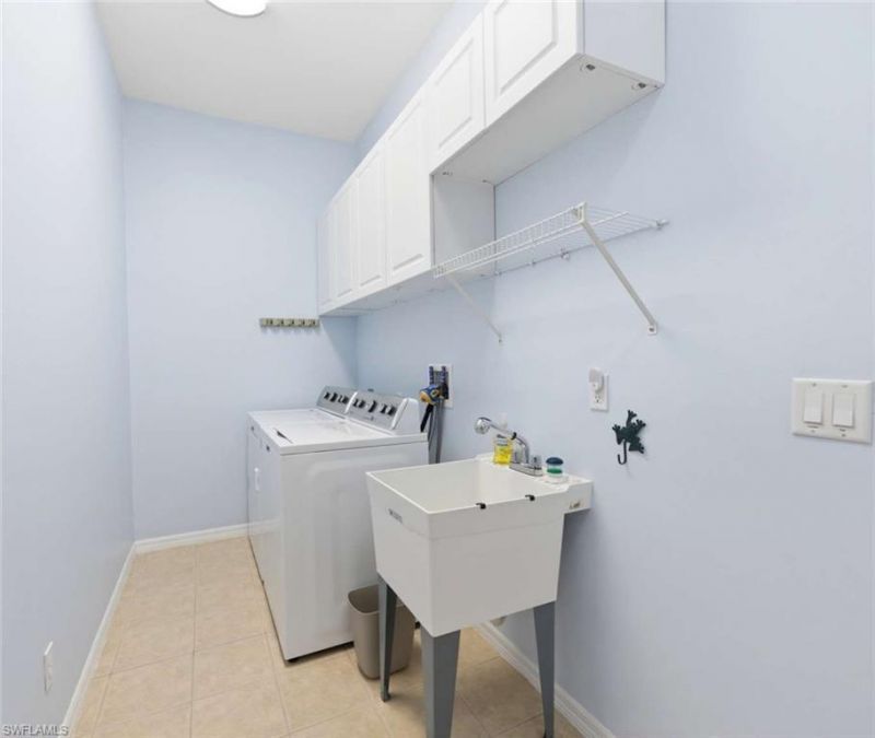 355 14th Ave Ne, Naples, FL 34120 Photo