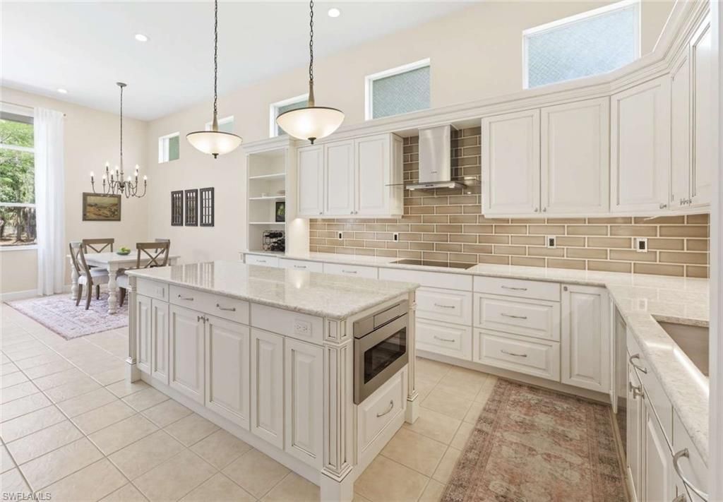 355 14th Ave Ne, Naples, FL 34120 Photo