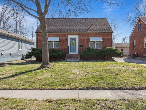 1605 56th Street, Des Moines, IA 50310