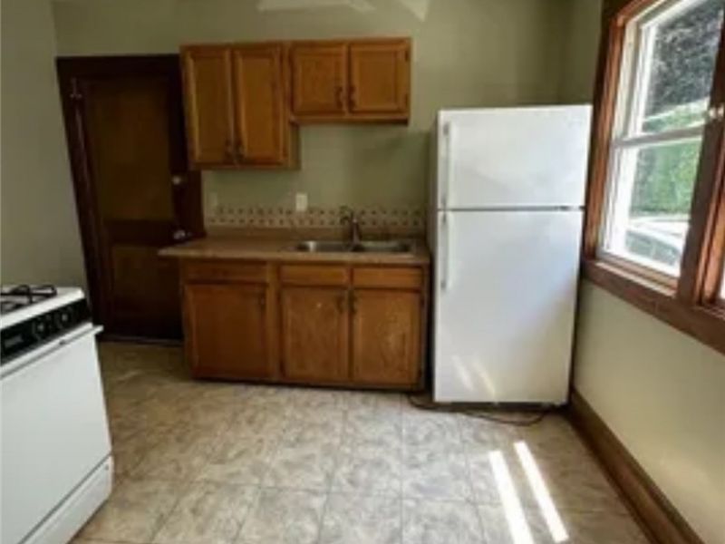 1299 W 89th Street , Cleveland, OH 44102 Photo 9