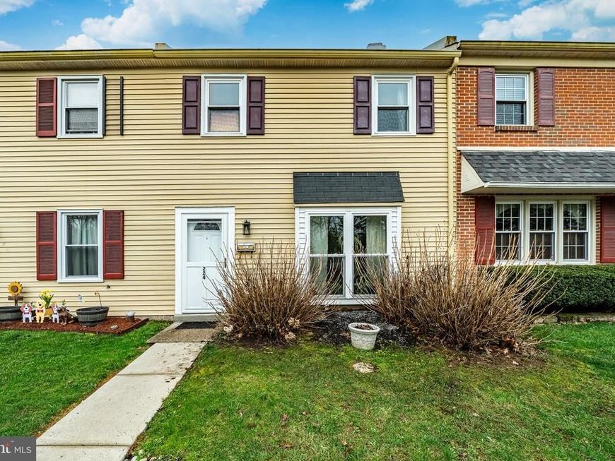 224 Yardley Court , Quakertown, PA 18951 Main Photo
