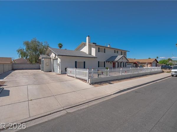 4631 E Colorado Avenue, Las Vegas, NV 89104