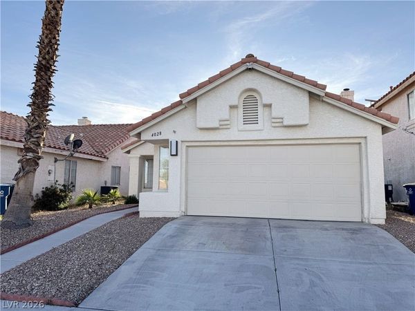 4028 Compass Rose Way , Las Vegas, NV 89108