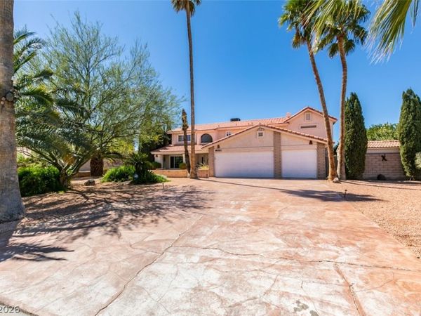 2895 Montessouri Street , Las Vegas, NV 89117