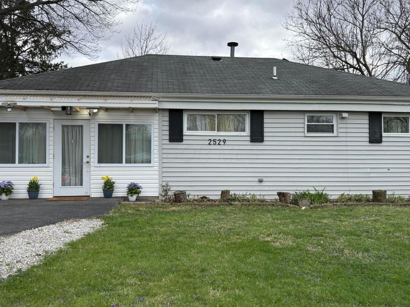 2529 Ferris Park Drive S, Columbus, OH 43224 Photo 1