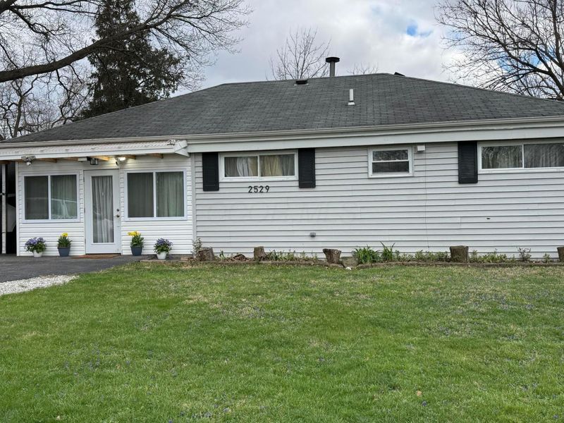 2529 Ferris Park Drive S, Columbus, OH 43224 Photo 2