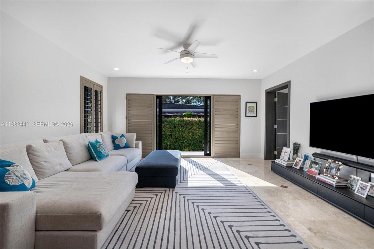 3411 Riviera Dr, Coral Gables, FL 33134 Photo