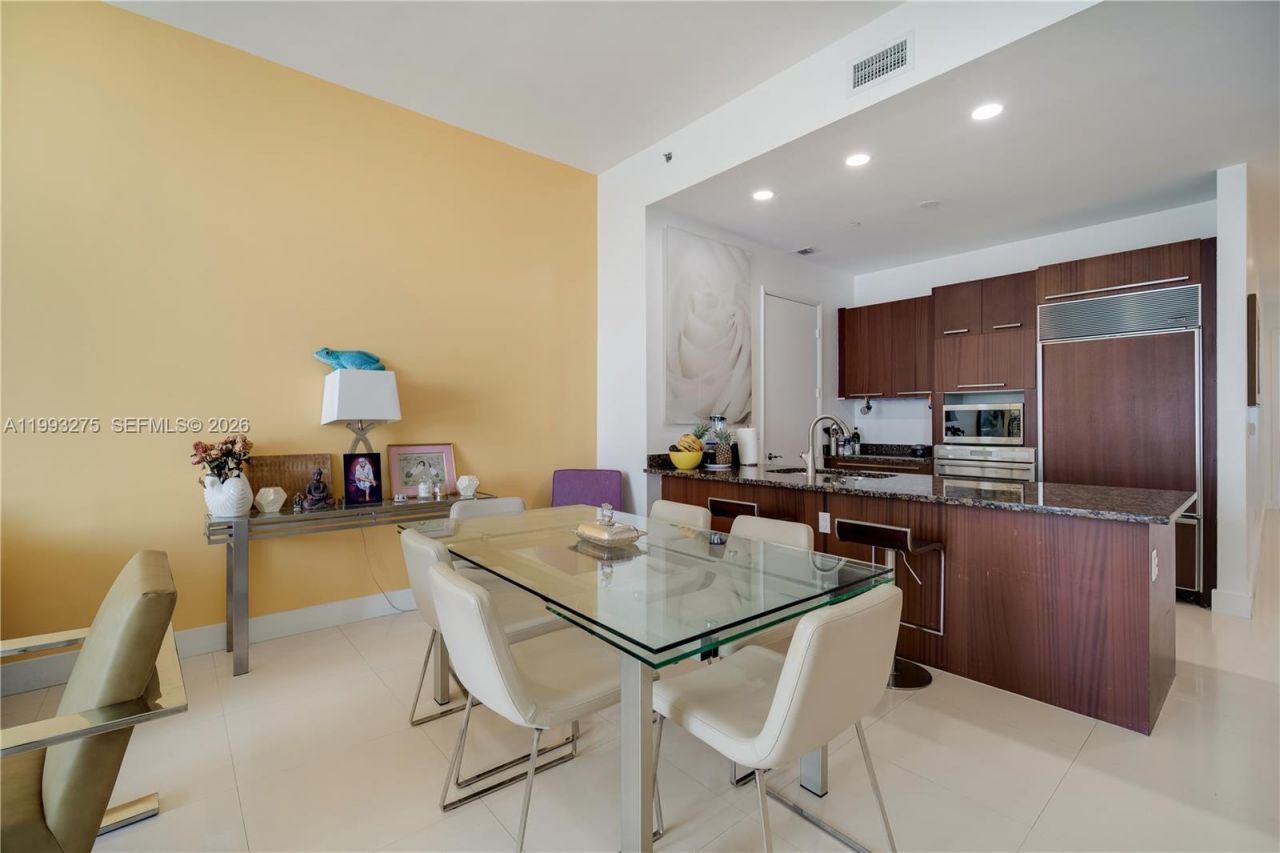 16001 Collins Ave , Unit 4102, Sunny Isles Beach, FL 33160 Photo