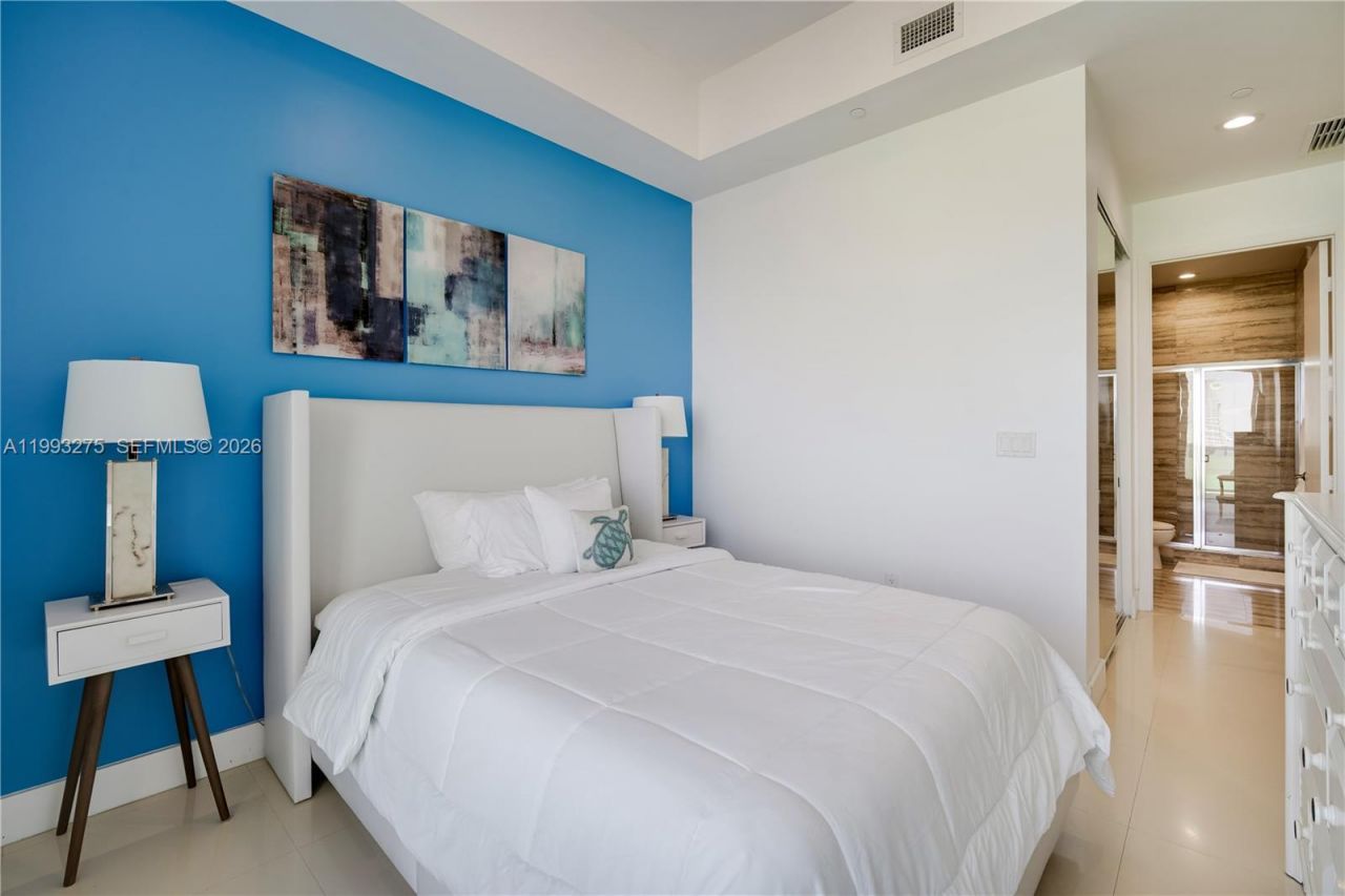 16001 Collins Ave , Unit 4102, Sunny Isles Beach, FL 33160 Photo