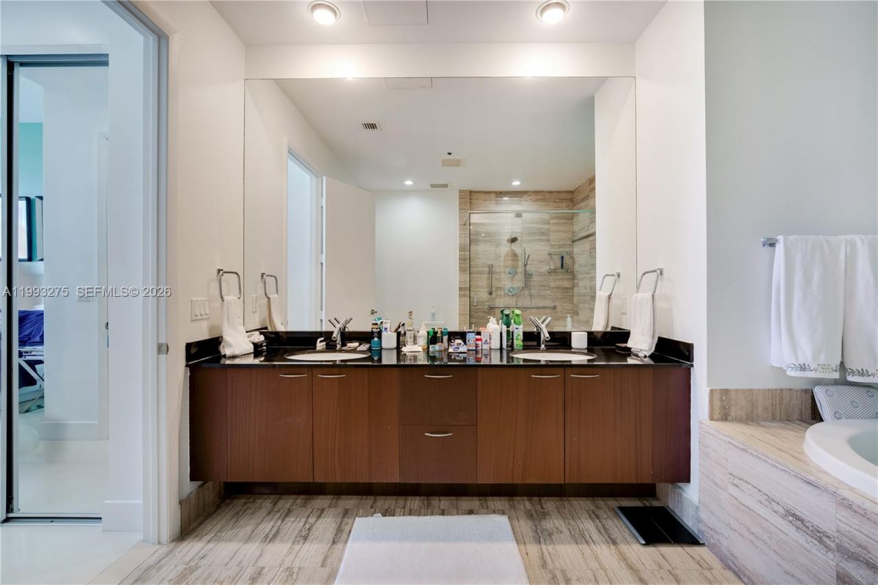 16001 Collins Ave , Unit 4102, Sunny Isles Beach, FL 33160 Photo