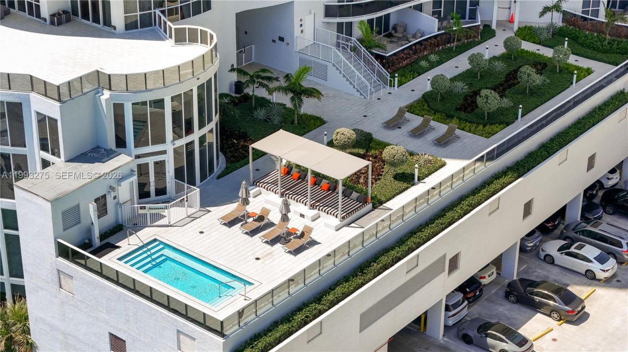 16001 Collins Ave , Unit 4102, Sunny Isles Beach, FL 33160 Photo