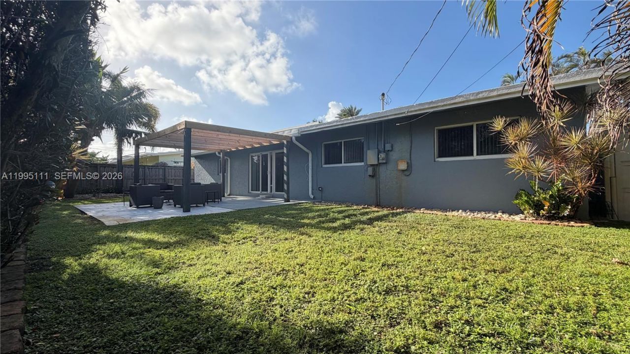 2320 NE 13th St, Pompano Beach, FL 33062 Photo