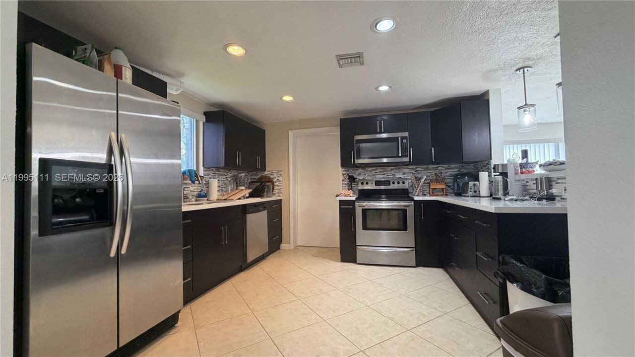 2320 NE 13th St, Pompano Beach, FL 33062 Photo