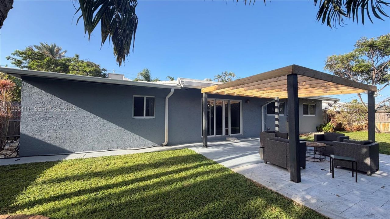 2320 NE 13th St, Pompano Beach, FL 33062 Photo