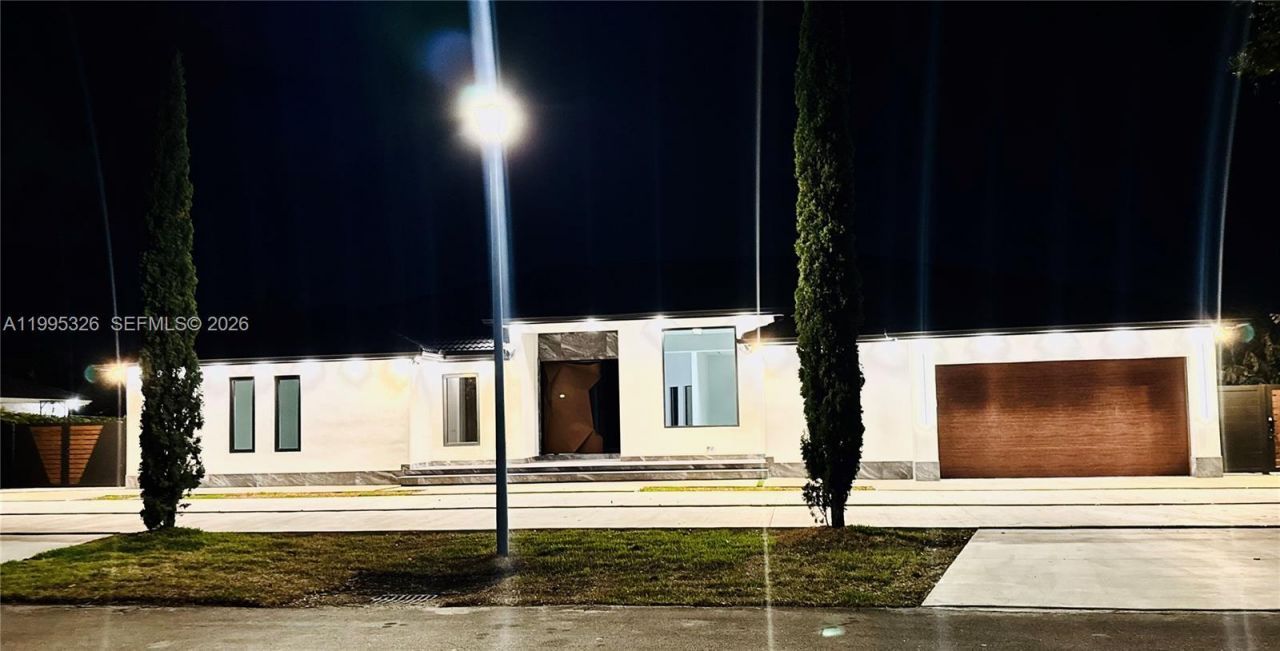 19880 SW 134th Ave, Miami, FL 33177 Photo