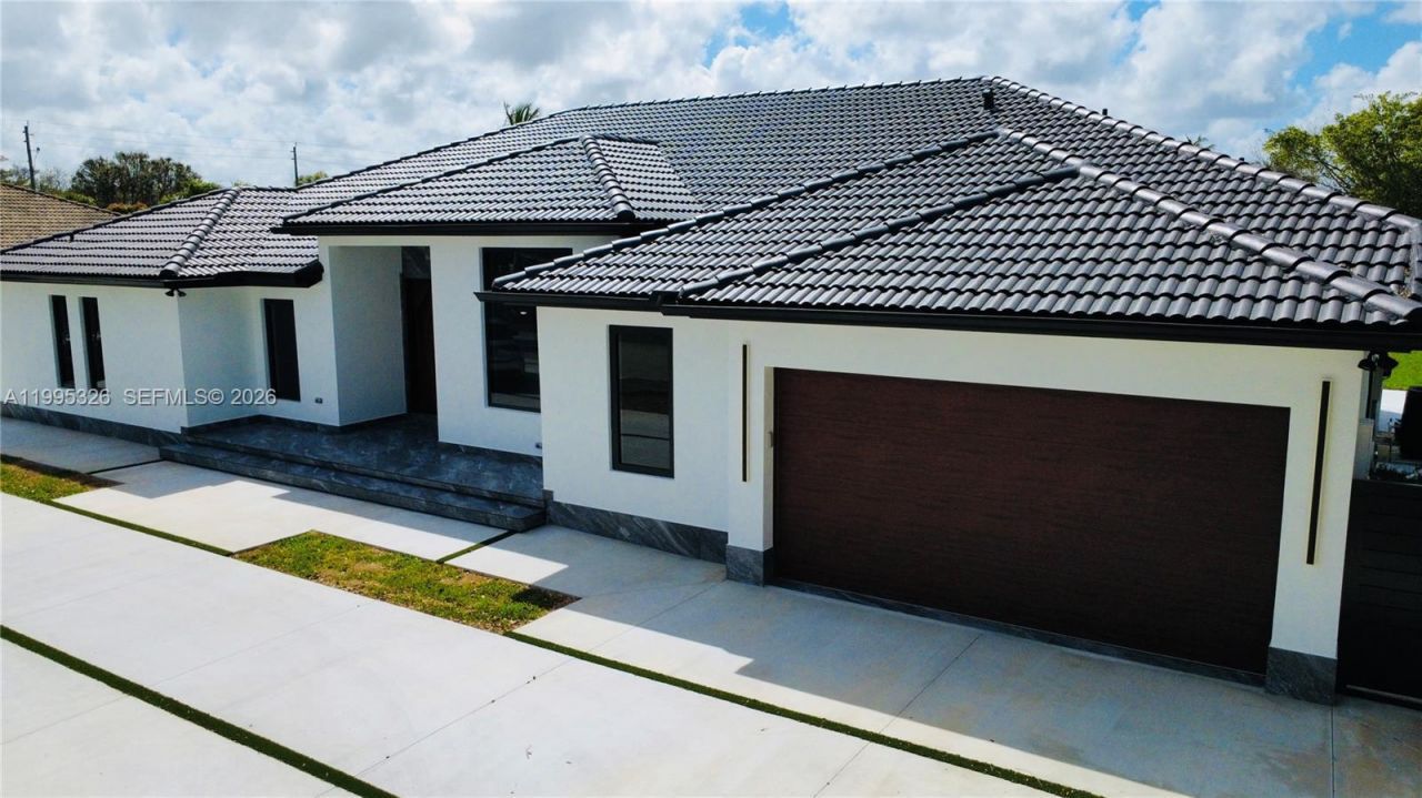 19880 SW 134th Ave, Miami, FL 33177 Photo