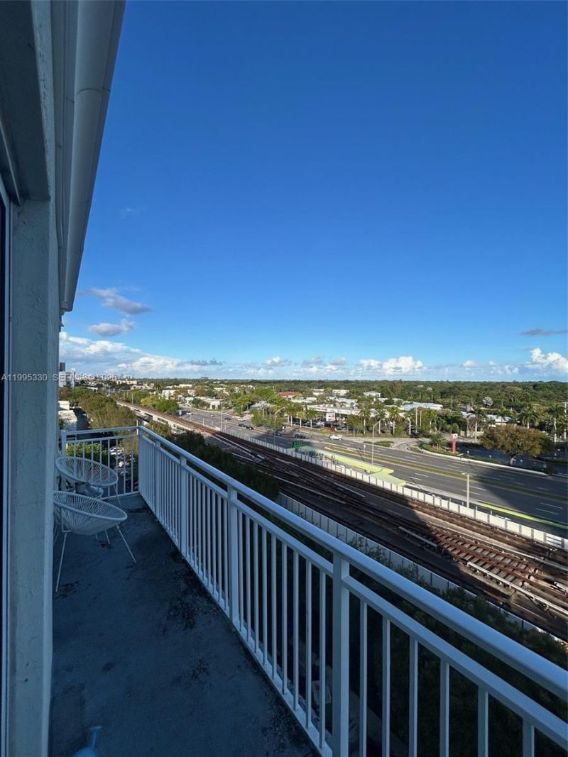 7280 SW 90th St , Unit 707, Miami, FL 33156 Photo