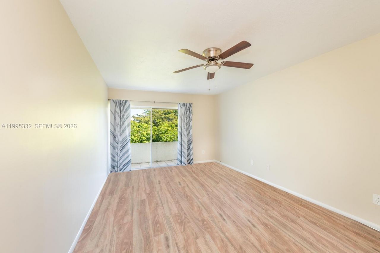 5838 SW 74th Ter, Unit 314, South Miami, FL 33143 Photo