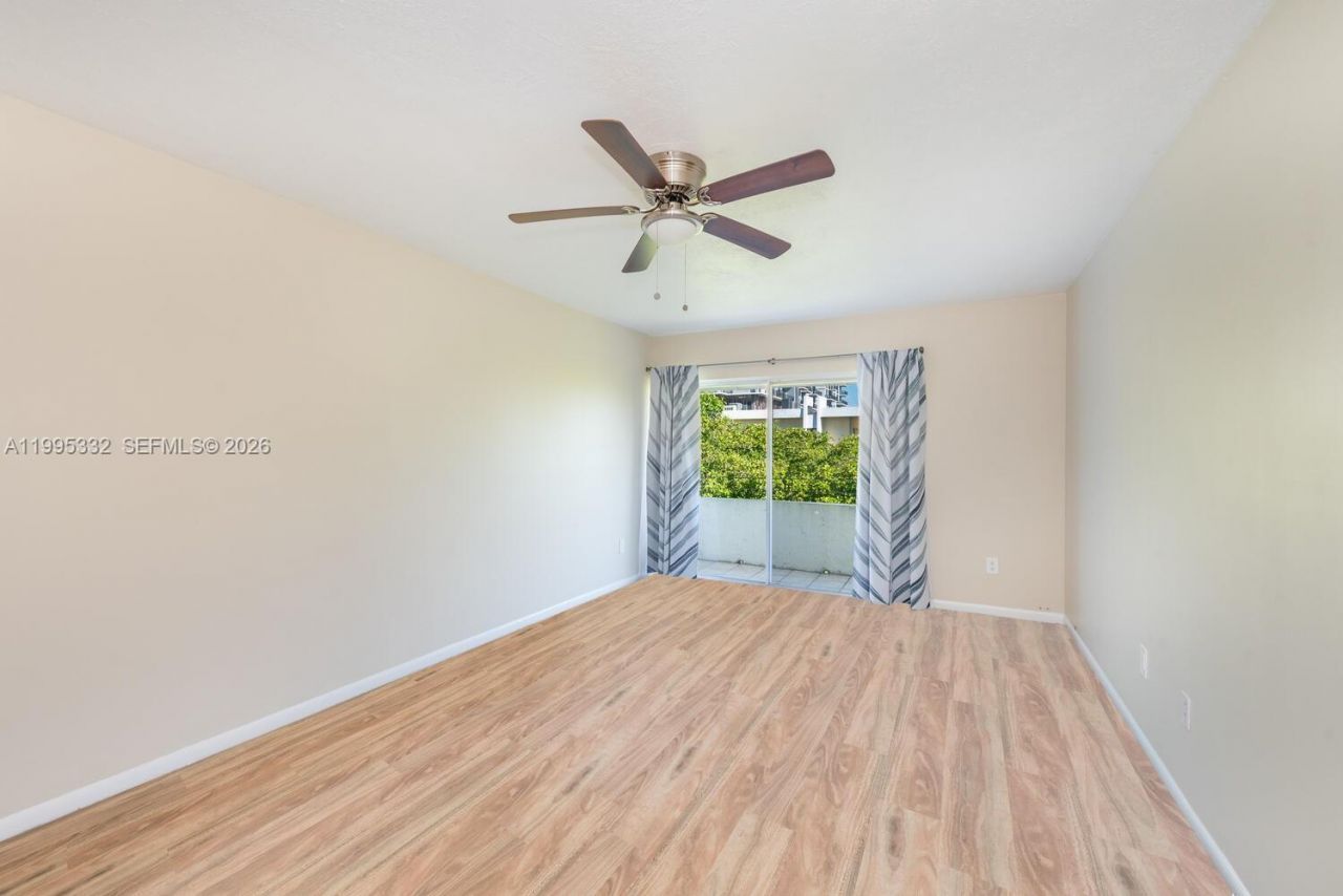 5838 SW 74th Ter, Unit 314, South Miami, FL 33143 Photo