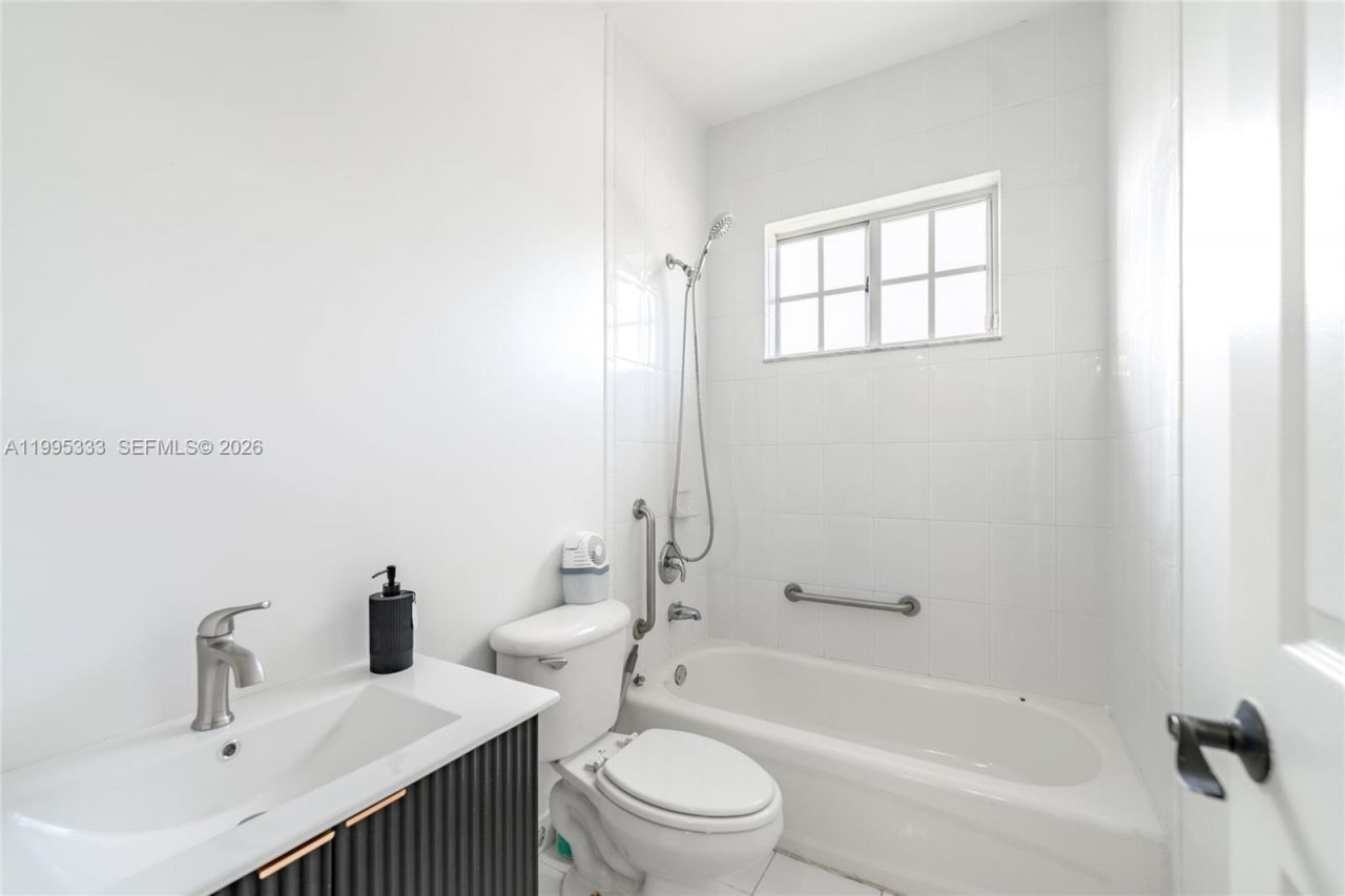 3551 SW 152nd Pass, Miami, FL 33185 Photo